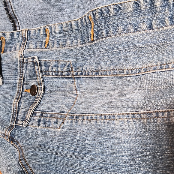 Forever 21 blue jean jacket, size medium, distressed denim - Picture 8 of 10